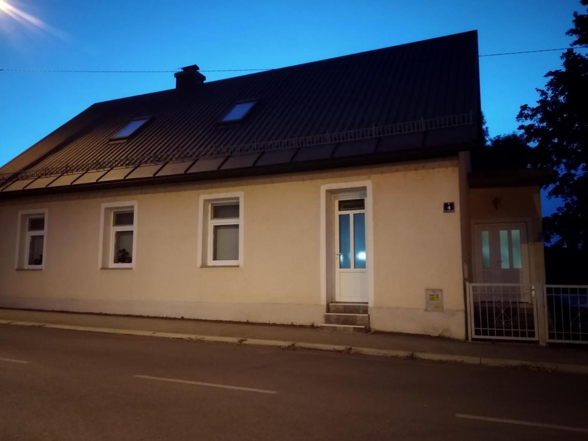 Apartman Cardak Lejlighed Gospić Eksteriør billede