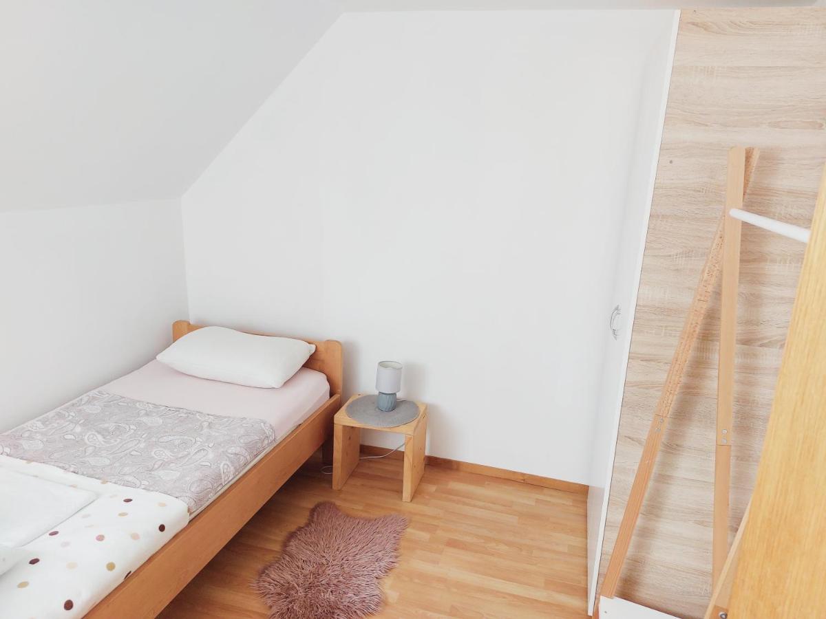 Apartman Cardak Lejlighed Gospić Eksteriør billede